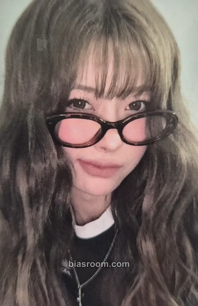 I.MET.U - Yerin - VELVET TRIGGER Album album photocard platform selfie special card