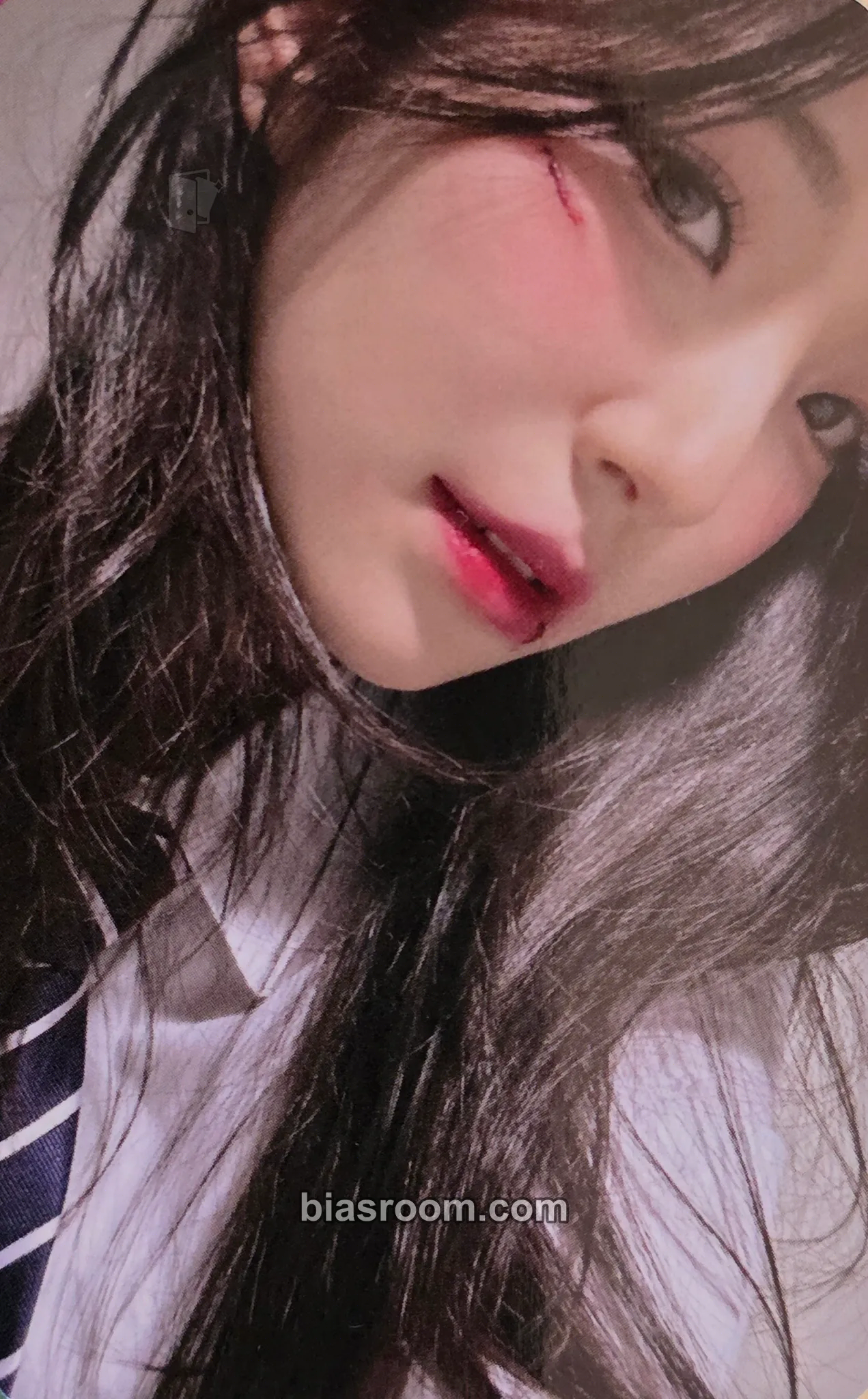 Jiheon MOMENTICA "same(=), but different(≠)" Digital Collectibles Photocard - fromis_9 - fromis_9 K-pop photocard