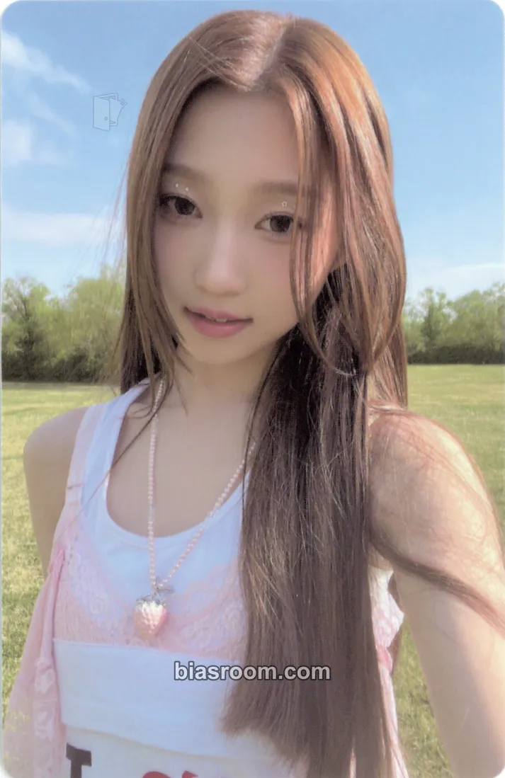Roa Bite District Photocard - USPEER - USPEER K-pop photocard