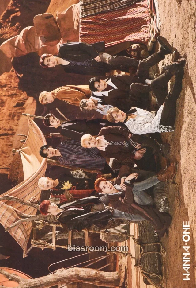 Wanna One - 1¹¹=1 (Power of Destiny) Album pob (pre-order benefit) postcard adventure version