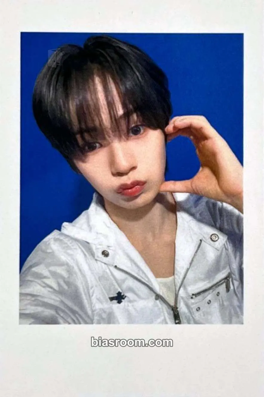 Hwang EunSoo yesweare Photocard - idntt - idntt K-pop photocard