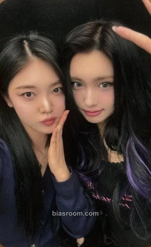 EVERGLOW - Onda & Aisha - Pulse & Heart Tour Japan Event merch photocard purchase benefit