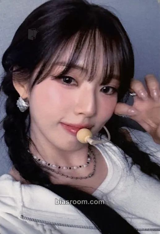 Jiwon From Our 20s Photocard - fromis_9 - fromis_9 K-pop photocard