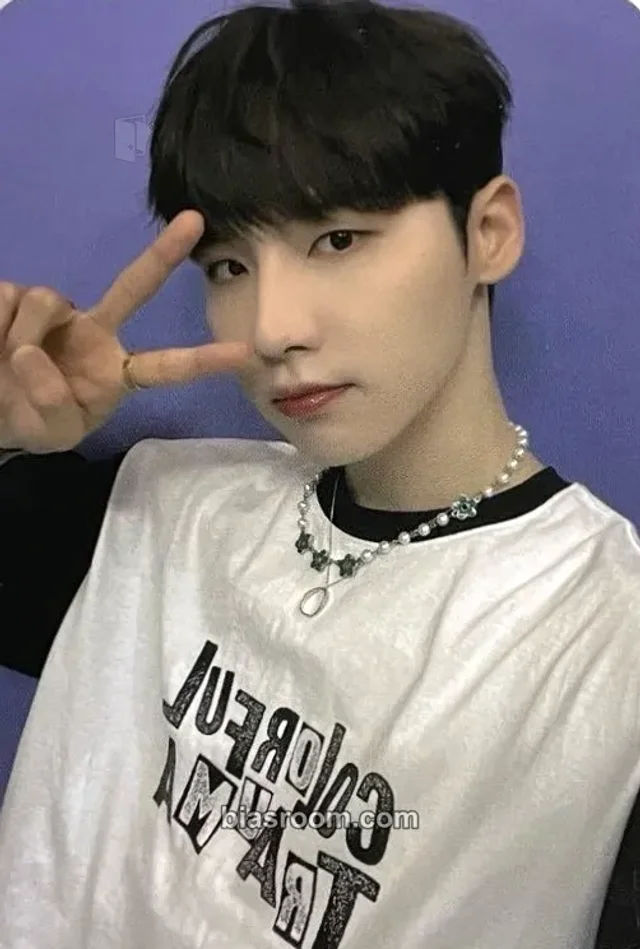AB6IX - Woong - SAVIOR Album release event tower records japan venue-limited osaka