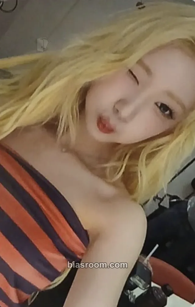 Yeojin - YeoJin - Lv2 Album apple music lucky draw (LD)