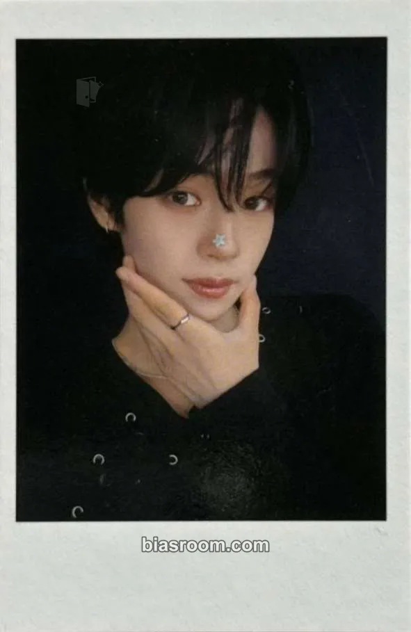 Hwang EunSoo yesweare Photocard - idntt - idntt K-pop photocard