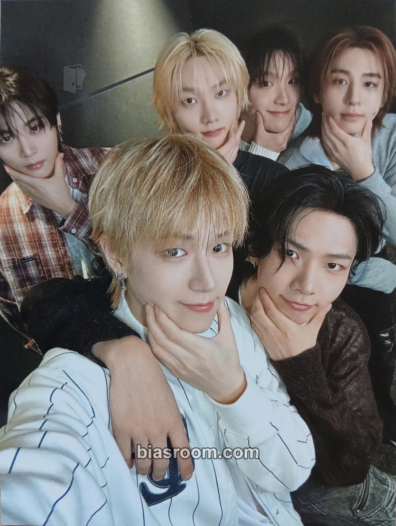 HOME Photocard - BOYNEXTDOOR - BOYNEXTDOOR K-pop photocard