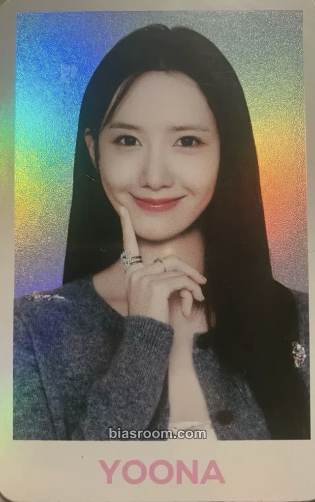 Girls' Generation - Yoona - SMTOWN LIVE 2025 Event hat / cap merch photocard holographic (hologram)