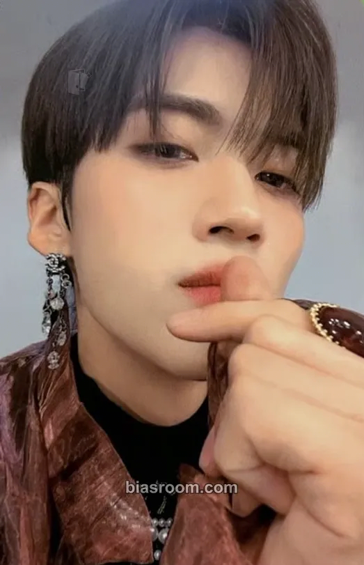 Yanan IN:VITE U Photocard - PENTAGON - PENTAGON K-pop photocard