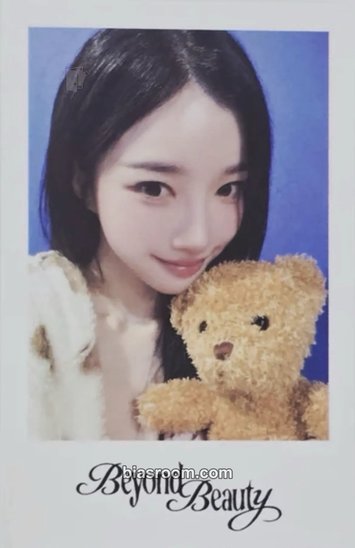 Yooyeon Beyond Beauty Photocard - tripleS - tripleS K-pop photocard