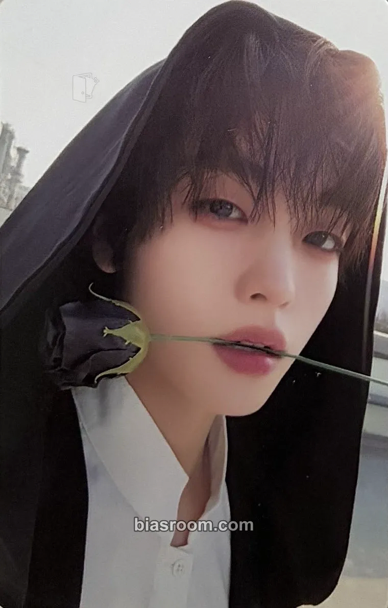 Hyeongjun ReDeFINE Photocard - CRAVITY - CRAVITY K-pop photocard