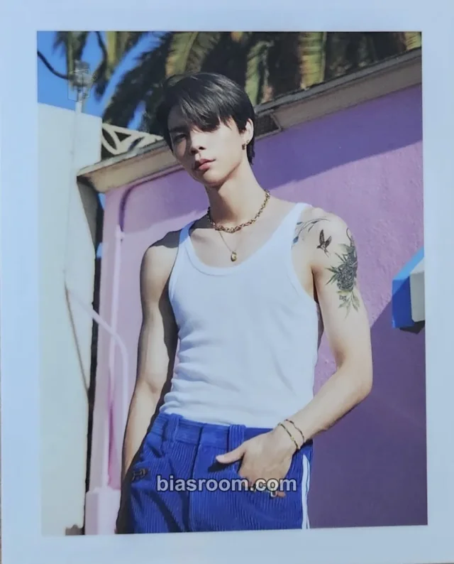 NCT 127 - Johnny - Ay-yo Album A version album inclusion photobook version postcard
