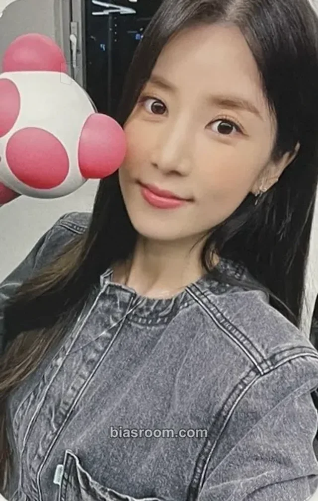 Apink - Chorong - SELF Album minirecord shop round 1 fansign