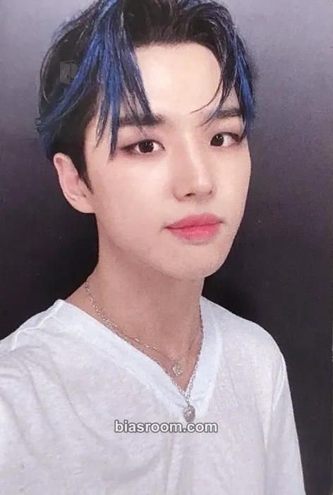 Hongseok WE:TH Photocard - PENTAGON - PENTAGON K-pop photocard