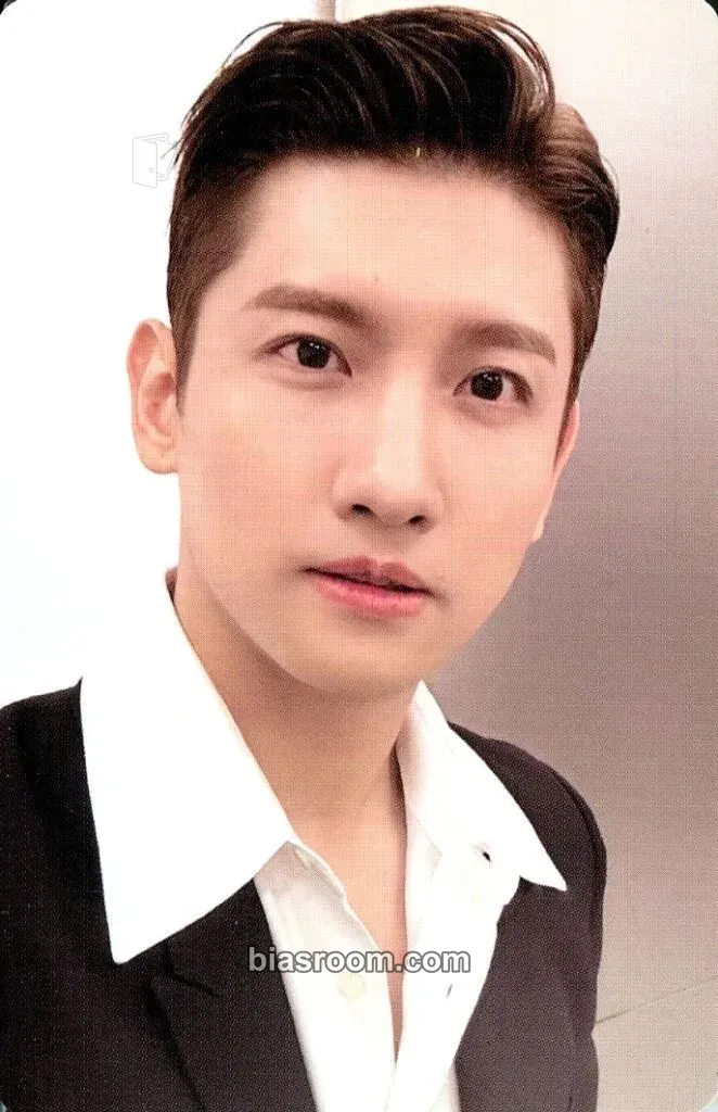 Max Changmin 2025 Season's Greetings Photocard - TVXQ - TVXQ K-pop photocard