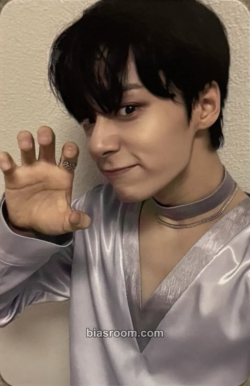 Hwanwoong MALUS Photocard - ONEUS - ONEUS K-pop photocard
