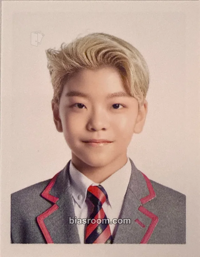 Boy Story - Xinlong - Memory Archive Event keyring id photo photocard set
