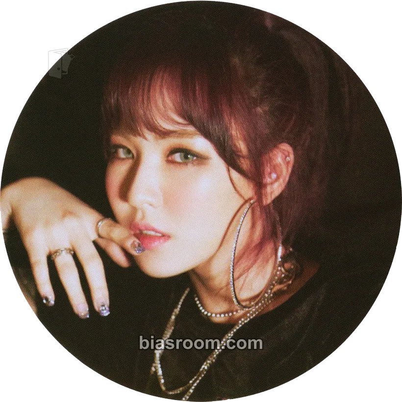 Wendy The Perfect Red Velvet Photocard - Red Velvet - Red Velvet K-pop photocard