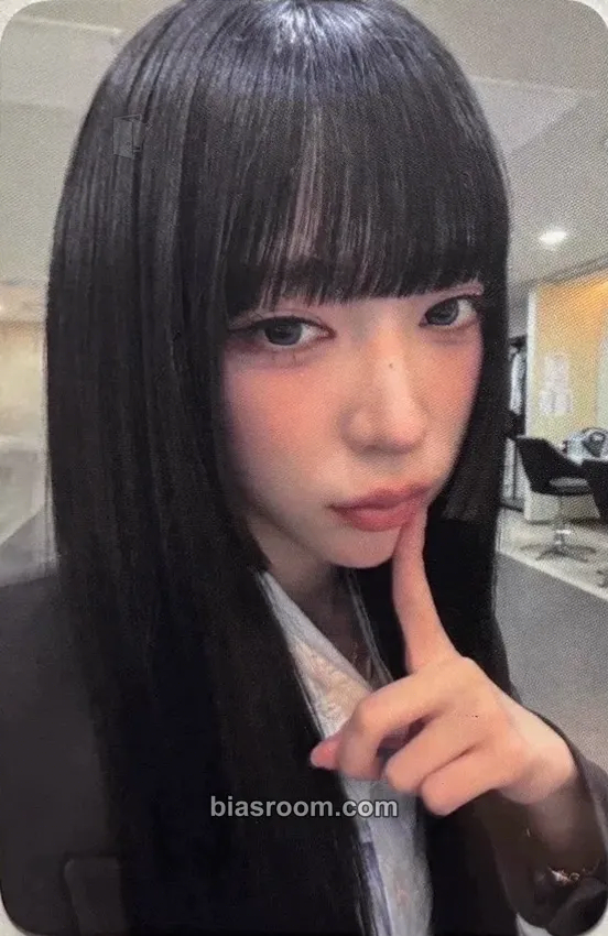 Haruna The Collective Soul and Unconscious: Chapter Two Photocard - Billlie - Billlie K-pop photocard