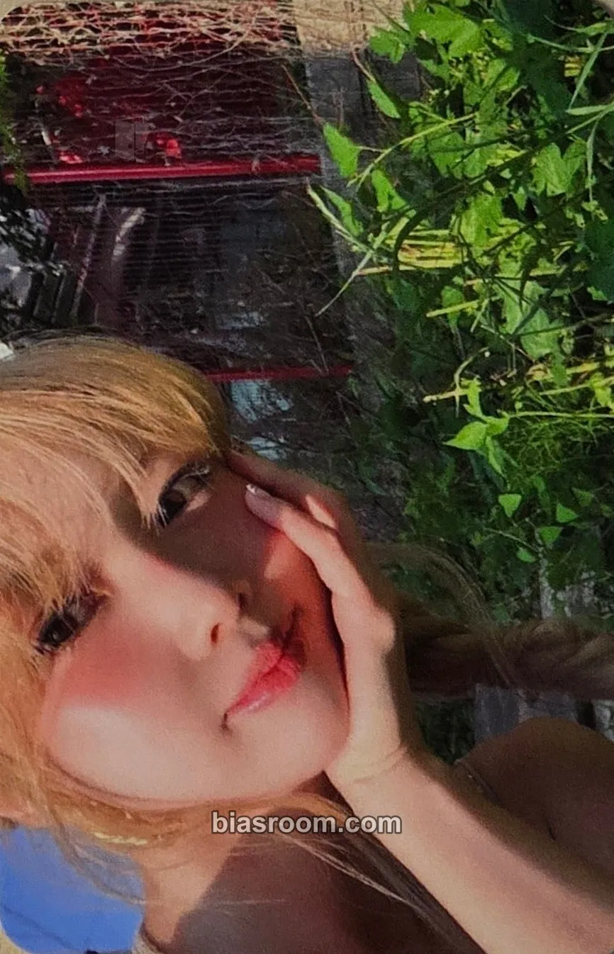 Yoohyeon Playlist #Your Youth Photocard - Dreamcatcher - Dreamcatcher K-pop photocard