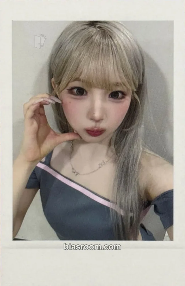 tripleS - Hayeon - LOVE&POP pt.1 Album apple music fansign round 1 polaroid