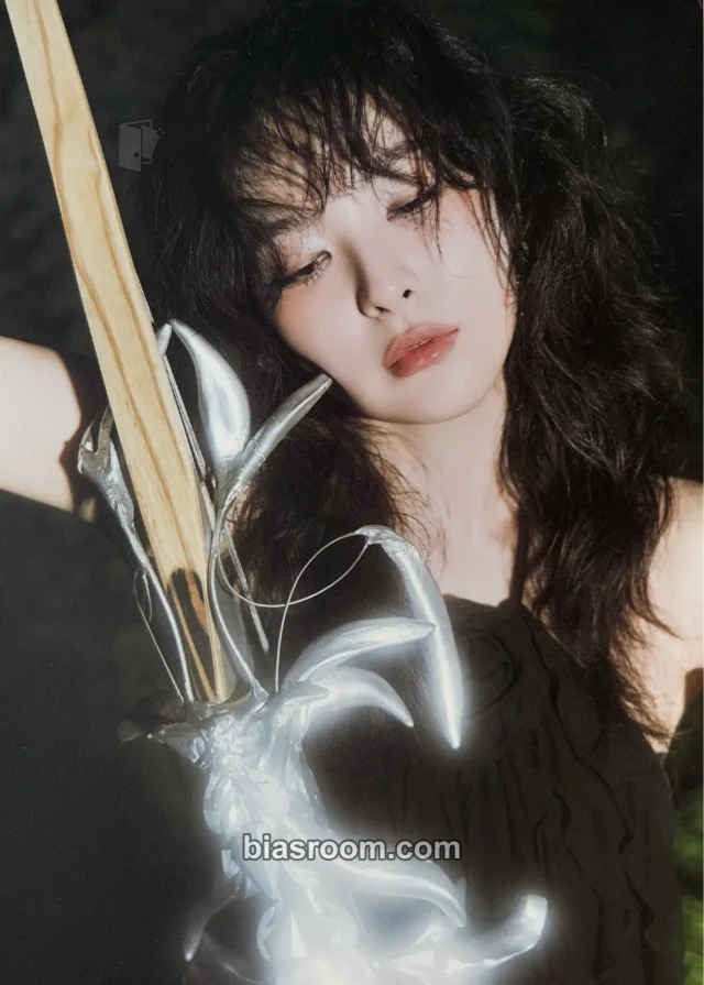 Red Velvet - Seulgi - Chill Kill Album merch inclusion postcard postcard set