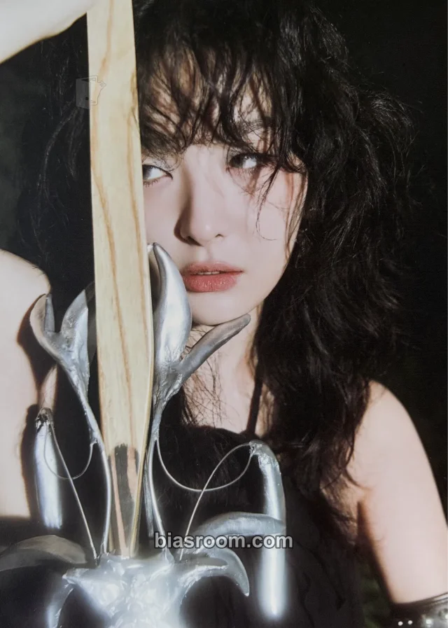 Red Velvet - Seulgi - Chill Kill Album merch inclusion postcard postcard set