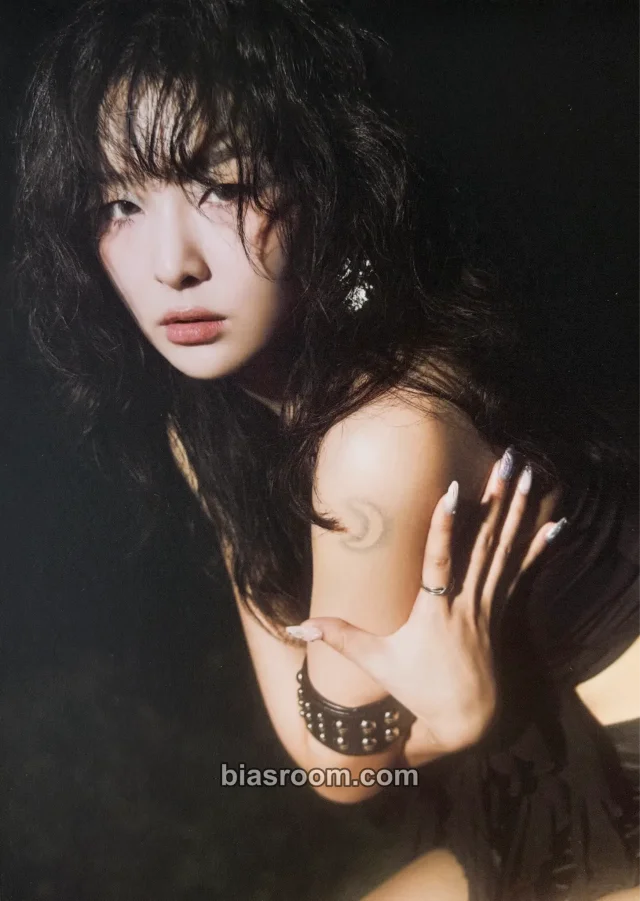 Red Velvet - Seulgi - Chill Kill Album merch inclusion postcard postcard set