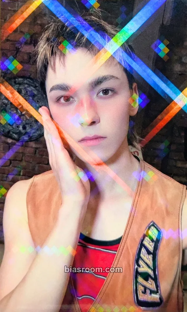 SEVENTEEN - Vernon - V8 Album ums japan (universal music store) winner benefit lottery holographic (hologram)
