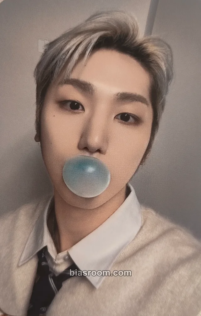 M.O.N.T - Narachan - On My Way To You Event venue-limited merch photocard