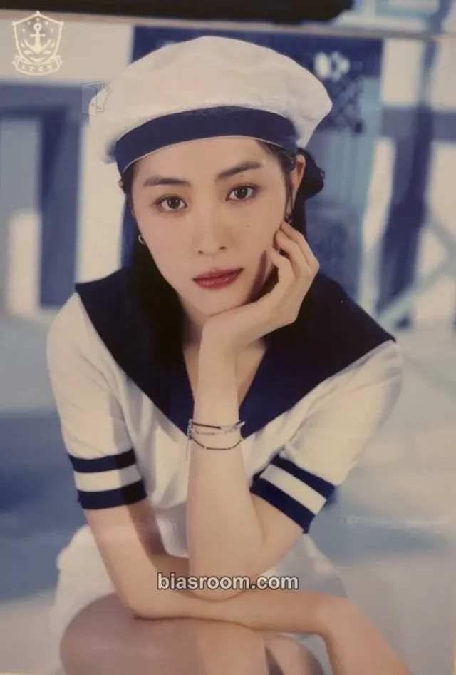 ITZY - Ryujin - JYP JAPAN POPUP STORE 2023 Event japan pop-up merch photocard trading card non-standard size