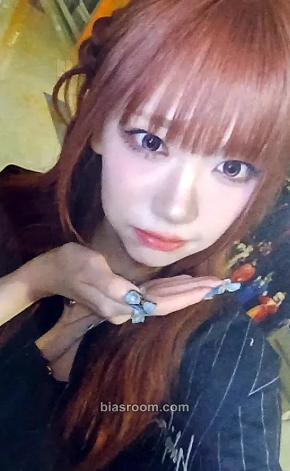 Chaei Heart Byte : LEGACY Photocard - HEART OF WOMAN - HEART OF WOMAN K-pop photocard