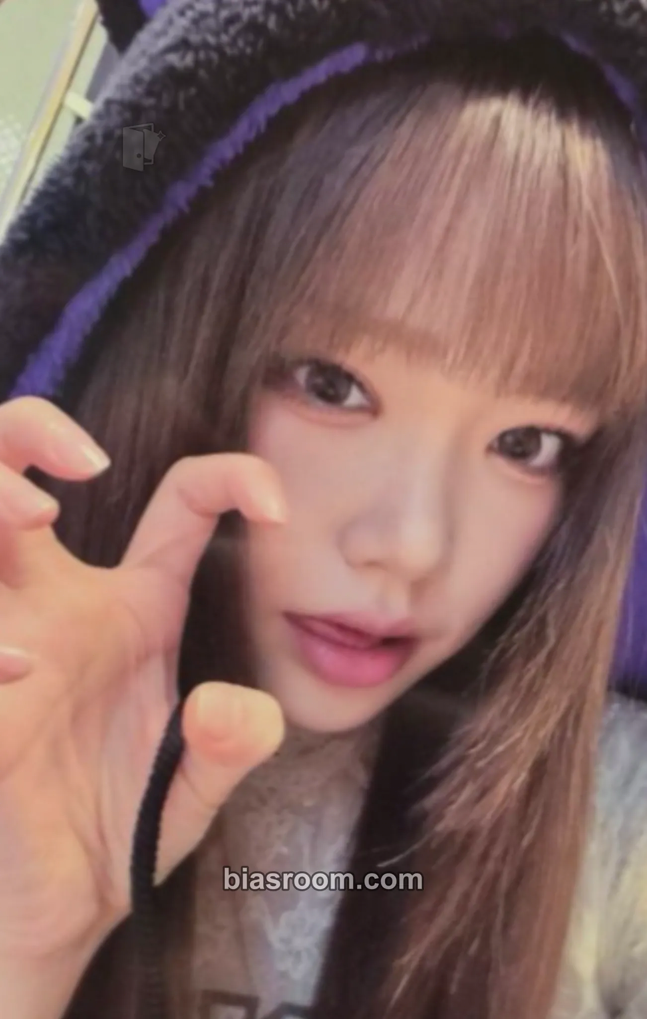 Chaei Heart Byte : LEGACY Photocard - HEART OF WOMAN - HEART OF WOMAN K-pop photocard
