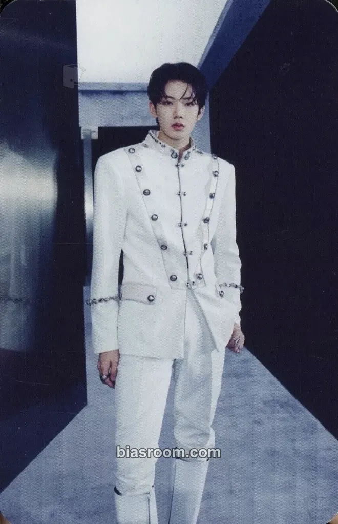 Junkyu REBOOT Photocard - TREASURE - TREASURE K-pop photocard