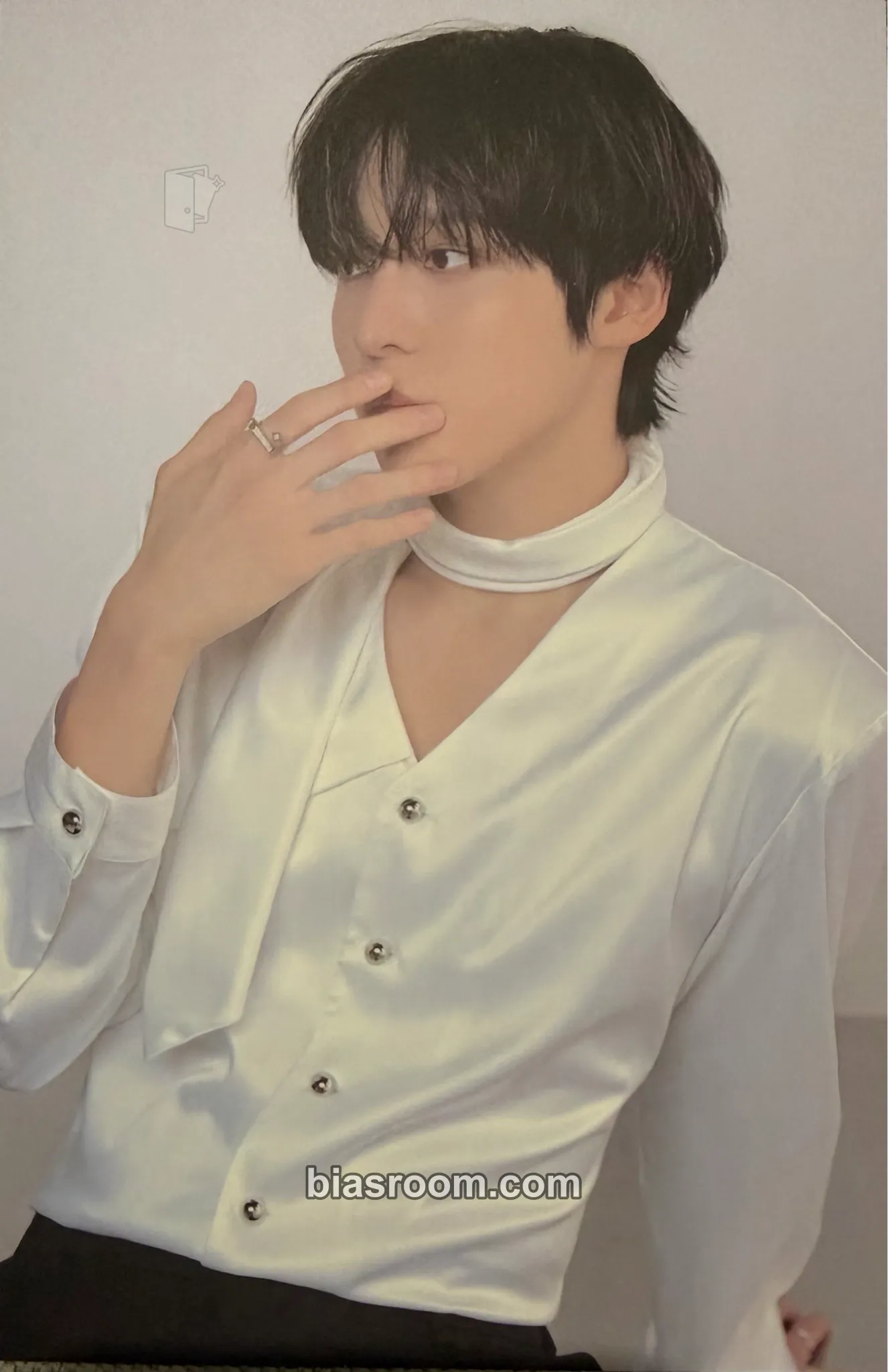 Yunho In Your Fantasy World Tour 2025 - 2026 Photocard - ATEEZ - ATEEZ K-pop photocard