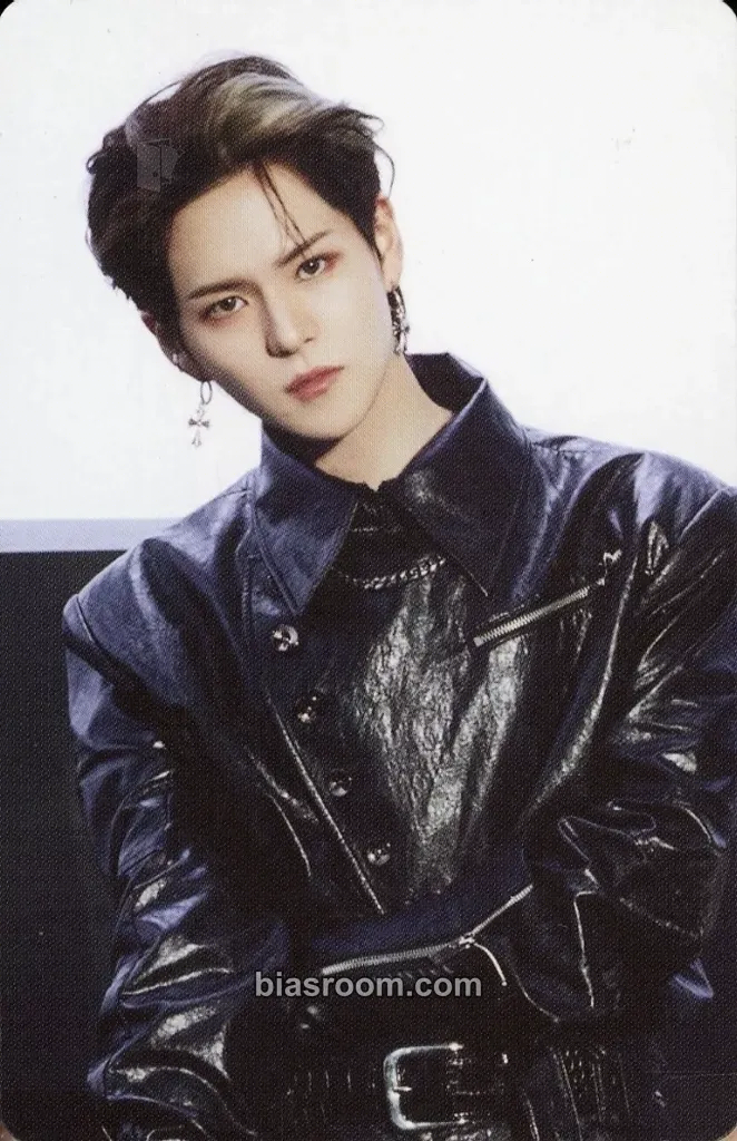 Yoshi REBOOT Photocard - TREASURE - TREASURE K-pop photocard