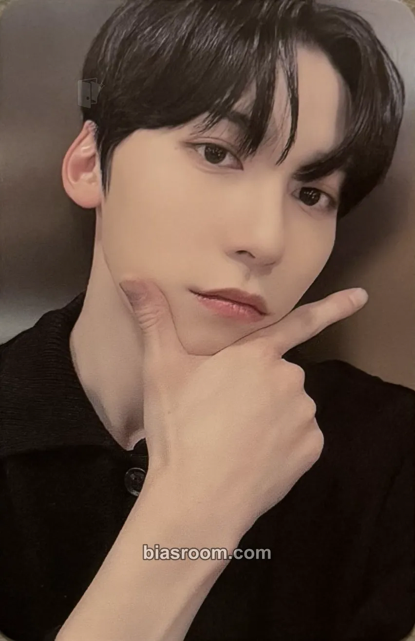 Keonhee MALUS Photocard - ONEUS - ONEUS K-pop photocard
