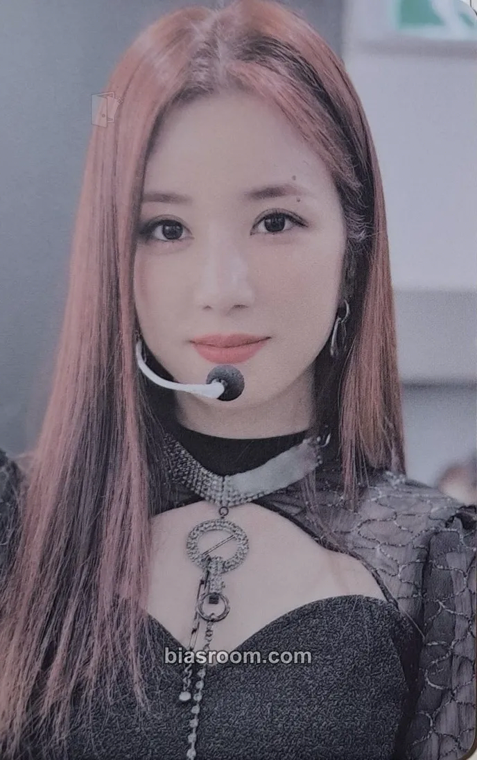 Chorong HORN Photocard - Apink - Apink K-pop photocard