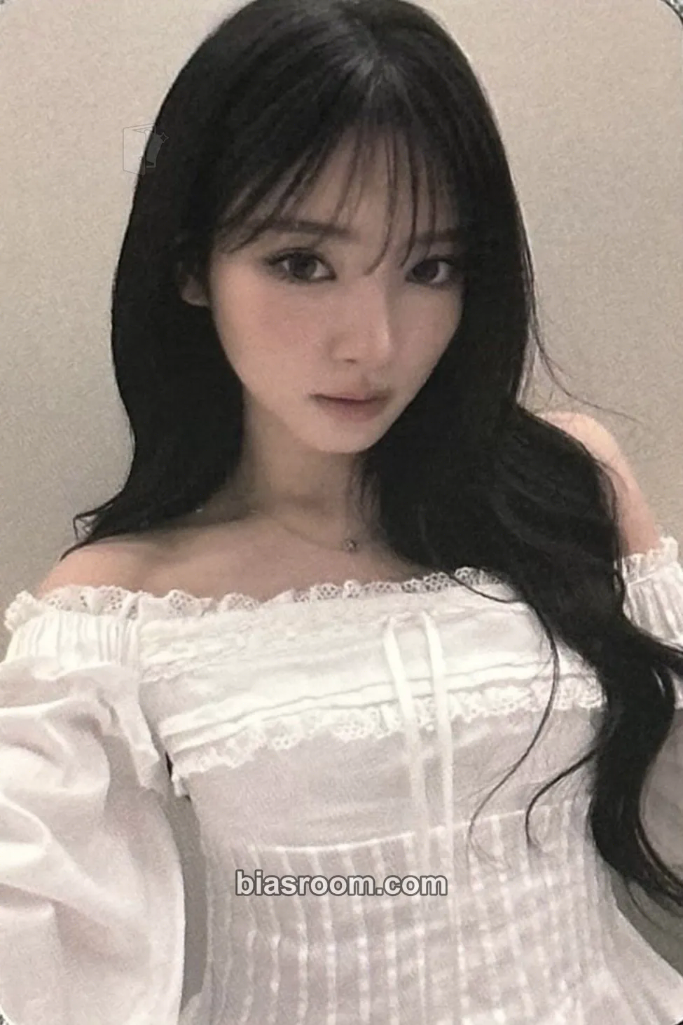Anna The 1st Season's Greetings Pop-Up Store Photocard - MEOVV - MEOVV K-pop photocard