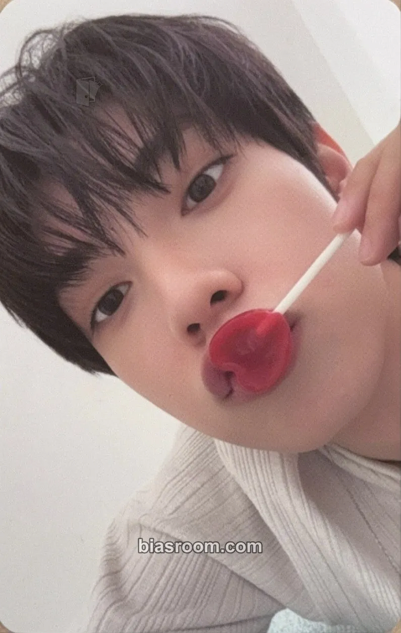 Chuei Li Yu YOUTH ERROR Photocard - FLARE U - FLARE U K-pop photocard