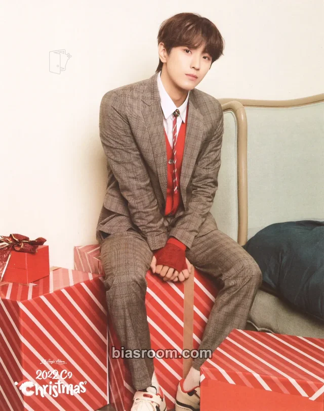 CIX - Yonghee - 2022 C9 Christmas Album album inclusion christmas event large postcard limited edition ci mall