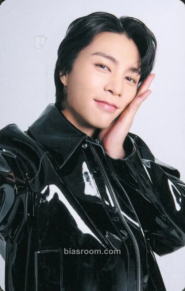 Johnny Neo City: The Momentum (NCT127 4th Tour) Photocard - NCT 127 - NCT 127 K-pop photocard