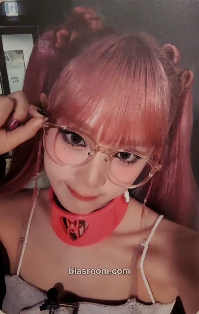 Yena - Yena - HATE XX Album pob (pre-order benefit)