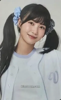 Yubin Oh My Girl X Momoi "Closer to You" Pop-Up Store Photocard - OH MY GIRL - OH MY GIRL K-pop photocard