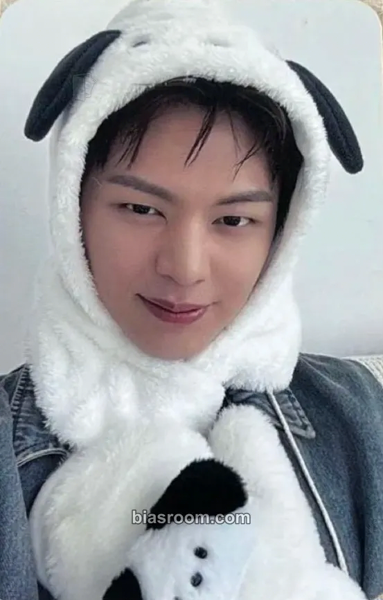 Sungjae All About Blue (Sungjae Solo) Photocard - BTOB - BTOB K-pop photocard