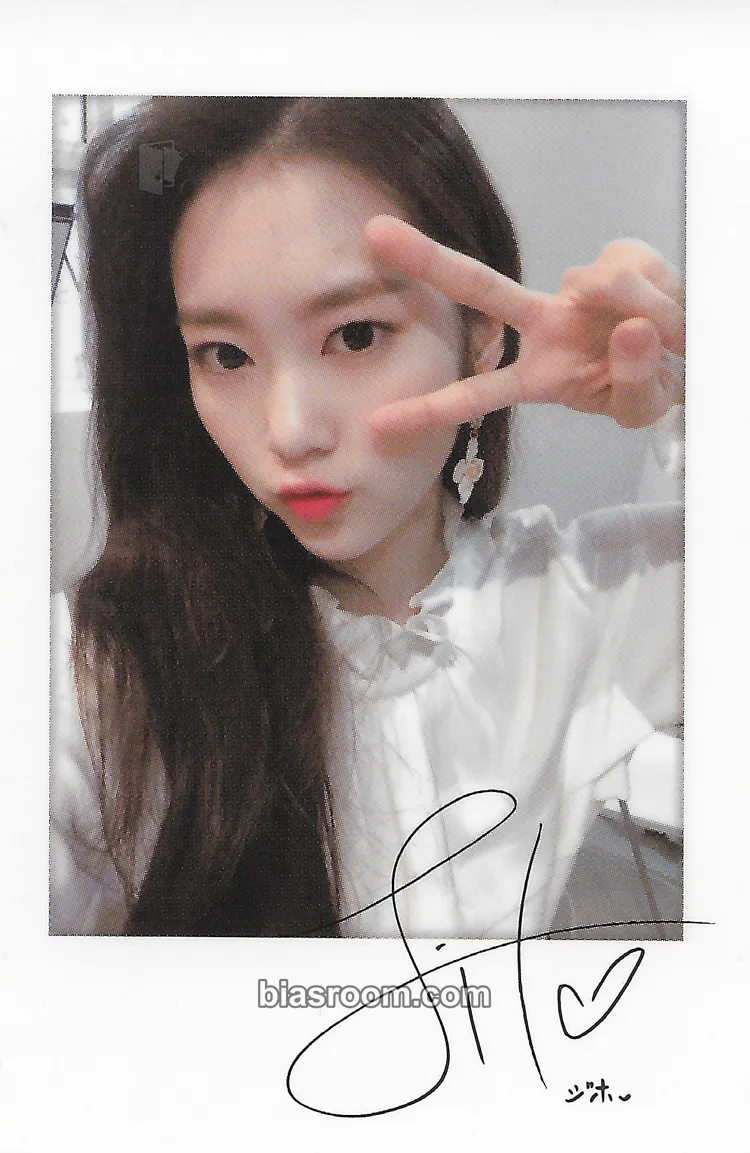 Jiho 1st Fanmeeting Tour 2019: Picnic in Japan Photocard - OH MY GIRL - OH MY GIRL K-pop photocard