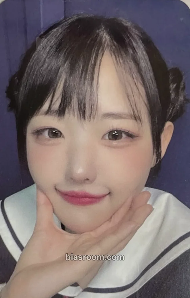 QWER - Hina - Manito Album winner benefit kpop store round 2