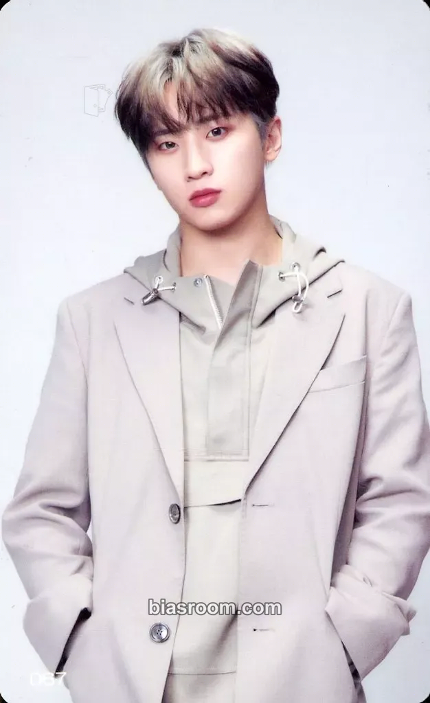 Fengfan DESTINED HORIZONS EXHIBITION Photocard - INI - INI K-pop photocard