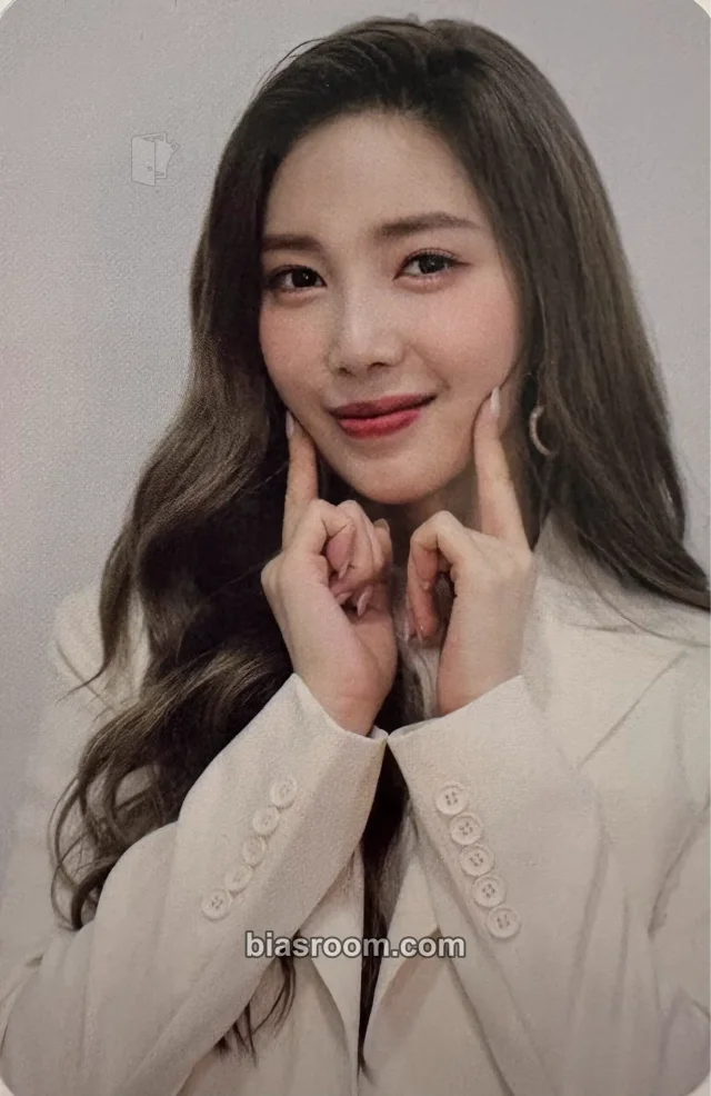 APRIL - Chaekyung - Da Capo Album album photocard suit version
