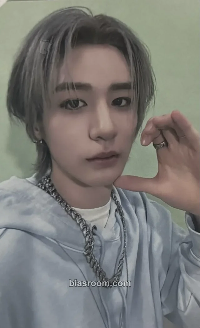 BOYNEXTDOOR - Leehan - 19.99 Album jump up lucky draw (LD) round 2
